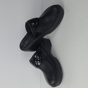 Women's Black Slip-On Clogs